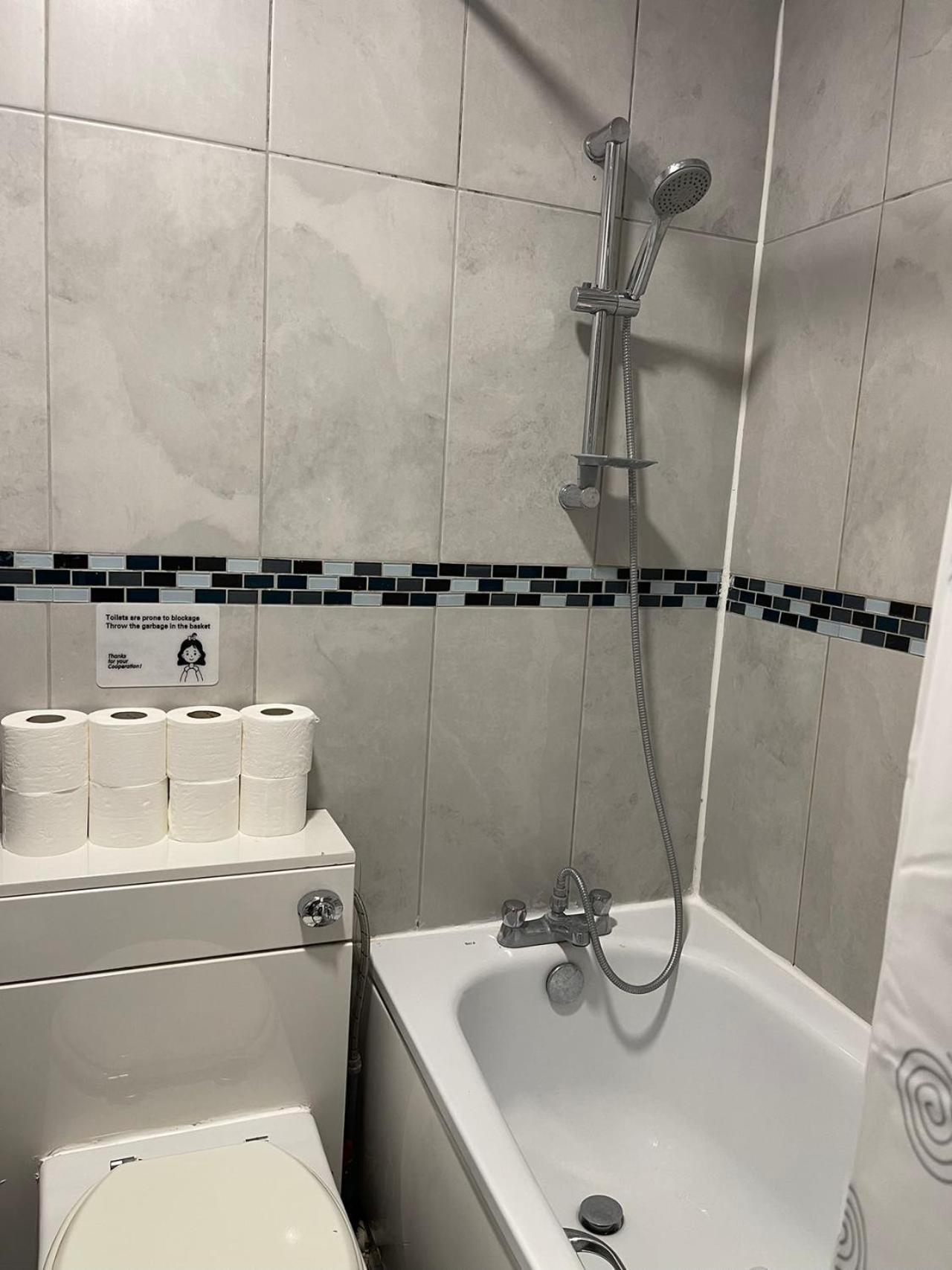 Quiet Cosy Room4 In Kings Cross 런던 외부 사진