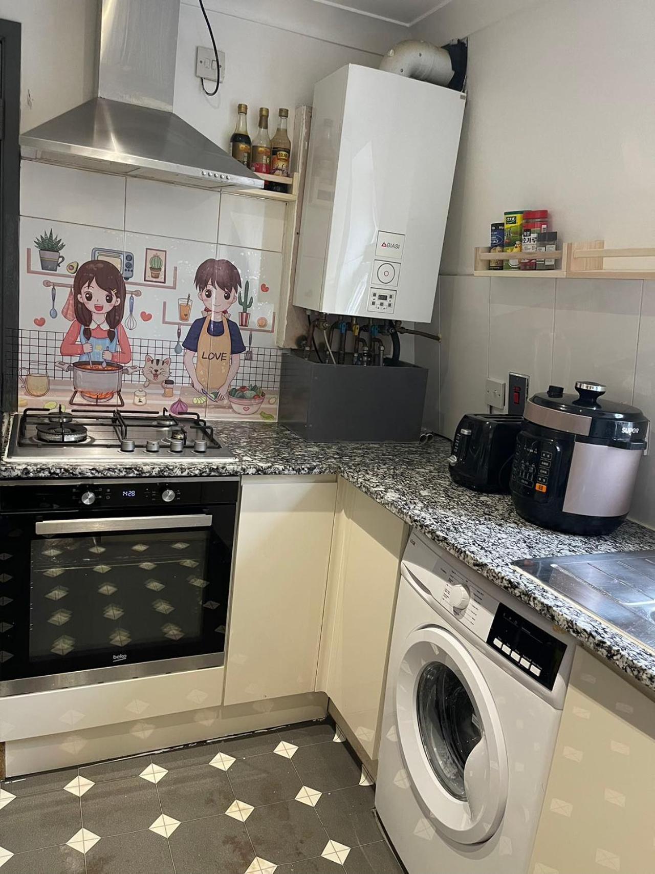 Quiet Cosy Room4 In Kings Cross 런던 외부 사진